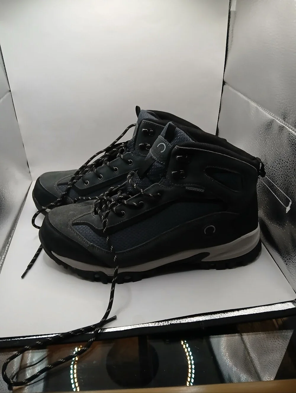 Men's Waterproof Gray Outdoor Boots with Rugged Traction